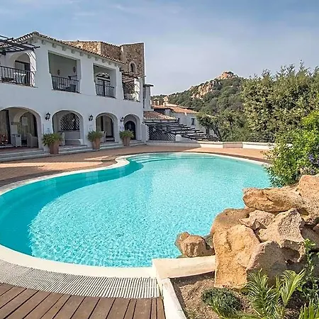 Beautiful Il Giardino Degli Oleandri One Bedroom Sleeps Two Num0856 3*