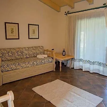 Апартаменты Beautiful Il Giardino Degli Oleandri One Bedroom Sleeps Two Num0856 *