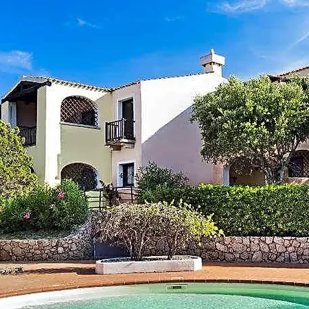 Beautiful Il Giardino Degli Oleandri One Bedroom Sleeps Two Num0856 Апартаменты