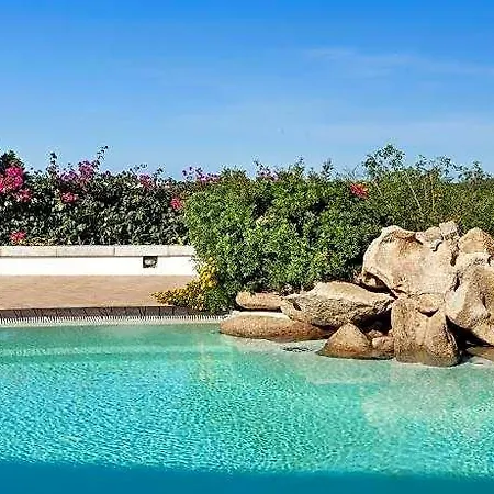 Beautiful Il Giardino Degli Oleandri One Bedroom Sleeps Two Num0856 Порто-Черво