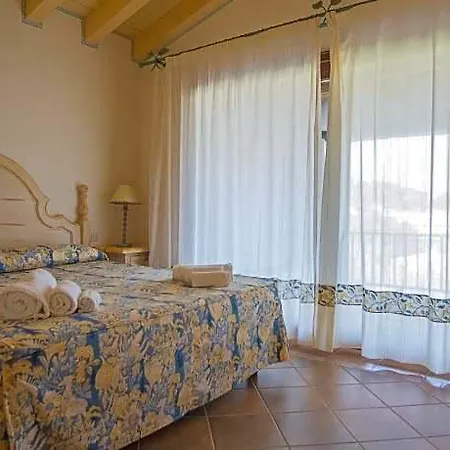 Beautiful Il Giardino Degli Oleandri One Bedroom Sleeps Two Num0856 3*