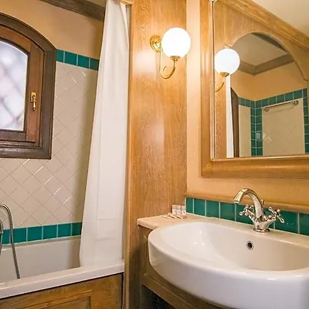 Beautiful Il Giardino Degli Oleandri One Bedroom Sleeps Two Num0856 Апартаменты